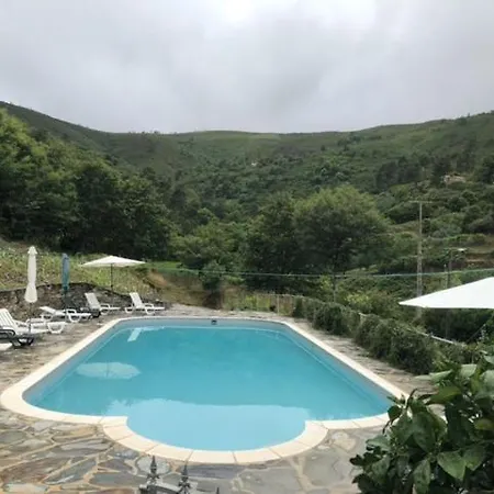 مزرعة للإقامة Casas Da Nascente لوريغا