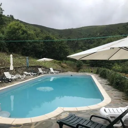 مزرعة للإقامة Casas Da Nascente *