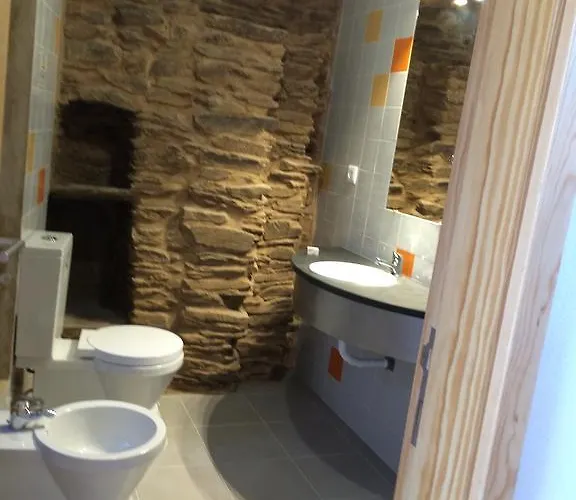 Casas Da Nascente * Loriga